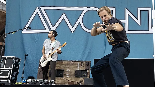 g_awolnation_121724171749