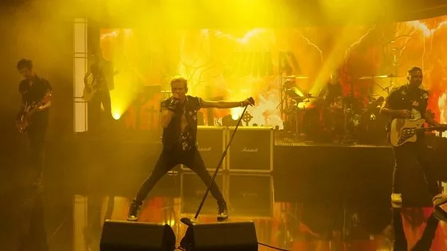 m_sum41_021424548888