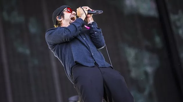 g_deftones_03272593154
