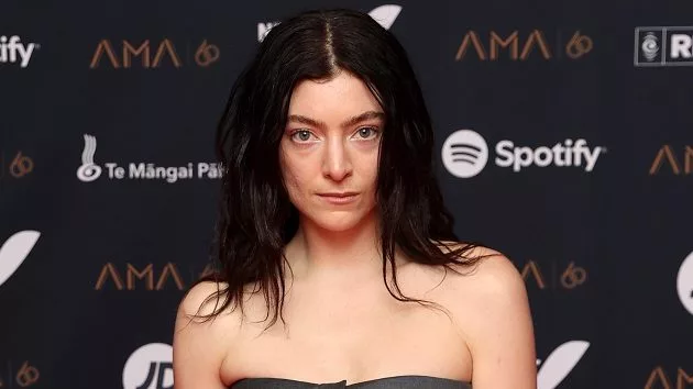 g_lorde_06132581834
