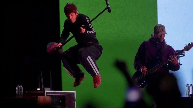 g_turnstile_062325606086