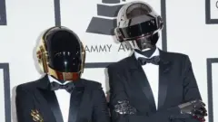 g_daftpunk_09222574457