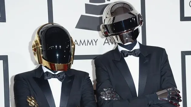 g_daftpunk_09222574457