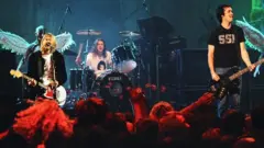 g_nirvana_100125511895