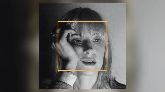 m_hayleyalbum_082825637894