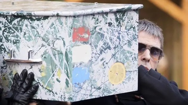 g_liamfuneral_122225227176