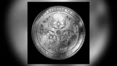 m_thirtysecondstomarsbeautifullie20_012326415526