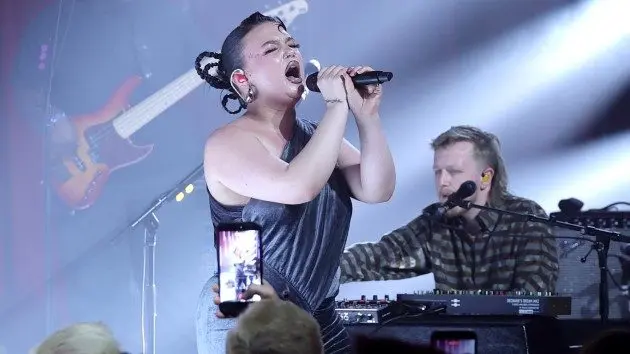 m_lolayoungatejafparty_031626153214