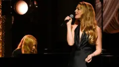 m_maggierogerscolbert_040226289316