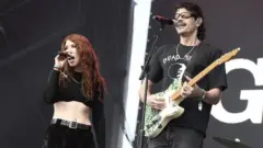 g_grouplove_050726370913
