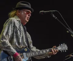 getty_neilyoung_022924788177