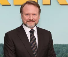 e_rianjohnson_050525555475