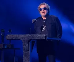 m_sammyhagar_disney_mikelebrechtii_123124624855