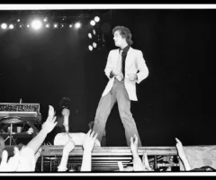 m_billyjoelhbodoc_032625252711