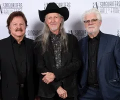 m_doobiebrothersshof_061325837994