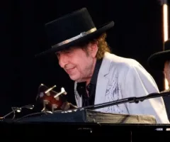 getty_bobdylan_062625895800