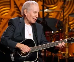 getty_paulsimon_062825855271