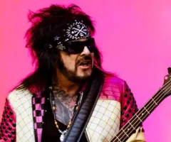 getty_nikkisixx_070225776165