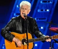 getty_grahamnash_070725320379