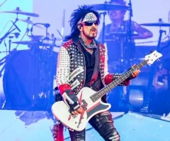 getty_nikkisixx_071425377024