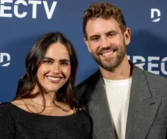 getty_nickviallnataliejoy_071725435078