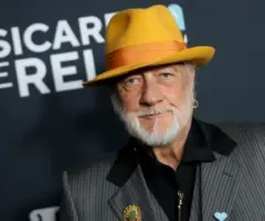 getty_mickfleetwood_080825633799