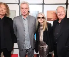 getty_talkingheads_081325818048