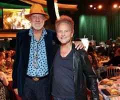 getty_mickfleetwoodlindseybuckingham_082625444766