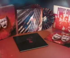 m_motleycruetheatreofpain_092625892770