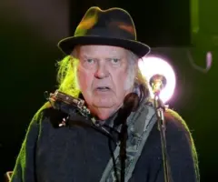 getty_neilyoung_103025996645