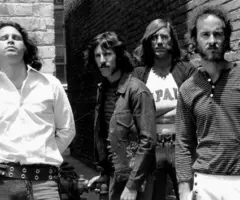 g_thedoors_110325102533