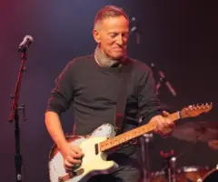 getty_brucespringsteen_020326760663