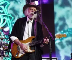 getty_bobweir_020526478018