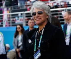 getty_jonbonjovisuperbowl_020926999584