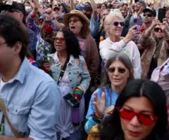 getty_deadheads_022627872681