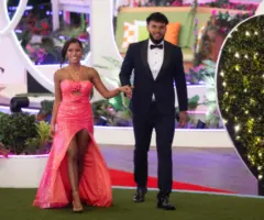 e_loveislandamayabryan_071425991674