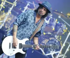 g_philcampbell_031426551289