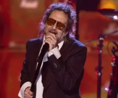 m_20rrhof_chrisrobinson_disneyfrankmicelotta_123125281150