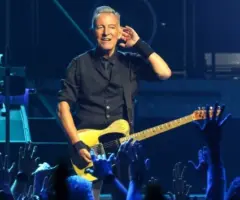 getty_brucespringsteen_040126835209