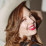 kaitlin-butts-22a-832