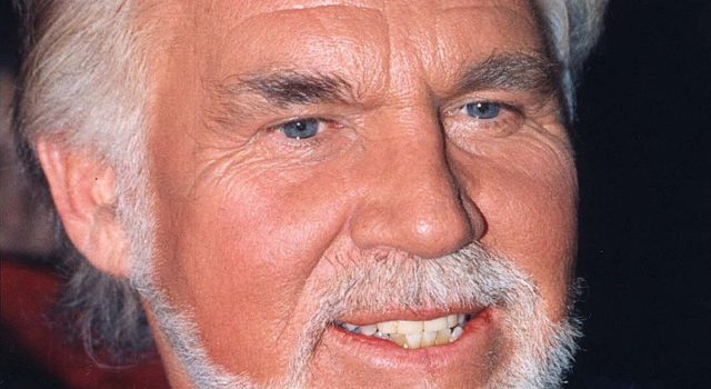 800px-kennyrogers