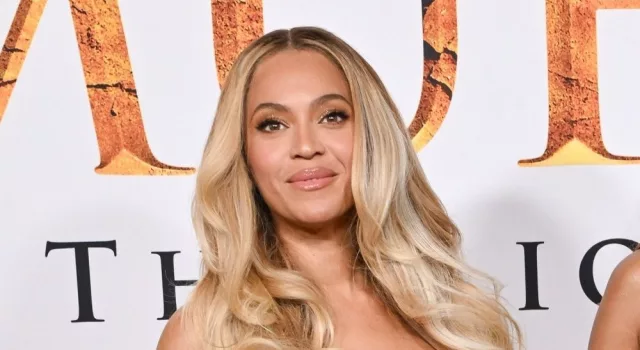 Beyonce arrives for ‘Mufasa: The Lion King’ World Premiere on December 09^ 2024 in Hollywood^ CA