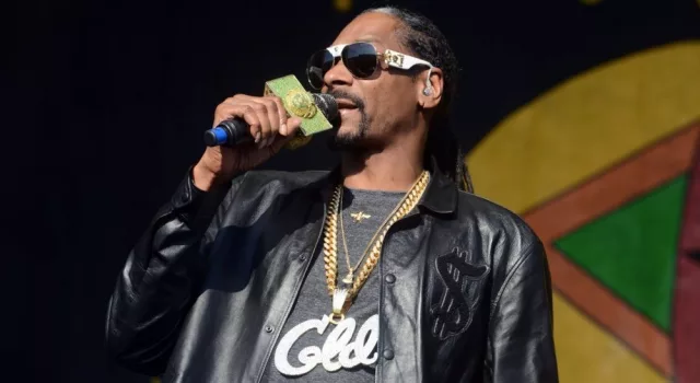 Snoop Dogg performs at the 2017 New Orleans Jazz and Heritage Festival. New Orleans^ Louisiana - April 28^ 2017
