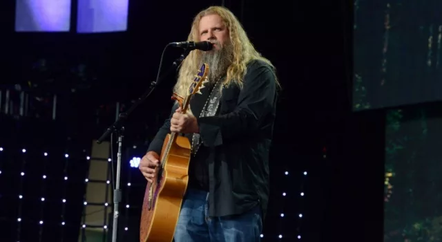 Singer songwriter Jamey Johnson performs at the 2018 Farm Aid. Hartford^ CT - September 22^ 2018