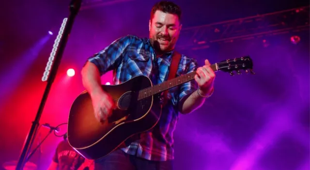 Chris Young performs in concert at the Best Buy Theater on November 14^ 2014 in New York City.