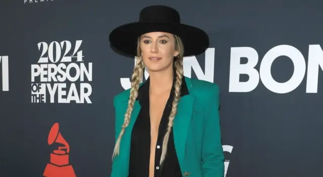 Lainey Wilson at the 2024 MusiCares Person of the Year Honoring Jon Bon Jovi at the Convention Center on February 2^ 2024 in Los Angeles^ CA