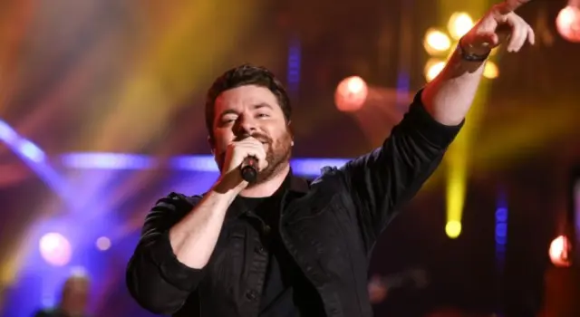 Chris Young performs in concert during the CMA Music Festival on June 10^ 2017 at Nissan Stadium in Nashville^ Tennessee.