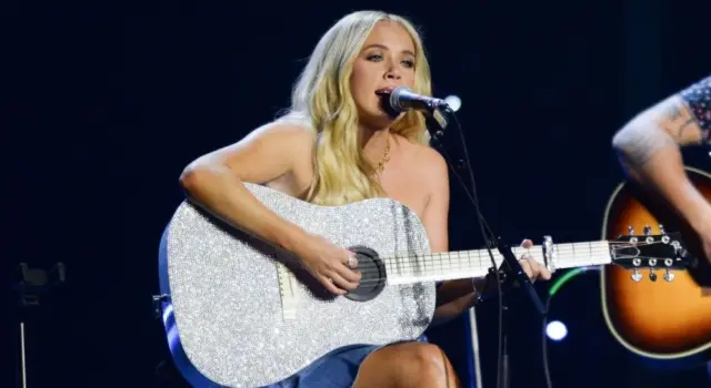 Megan Moroney performs in Hollywood^ Florida on November 14^ 2024 as part of Audacy’s Stars and Strings benefit concert.