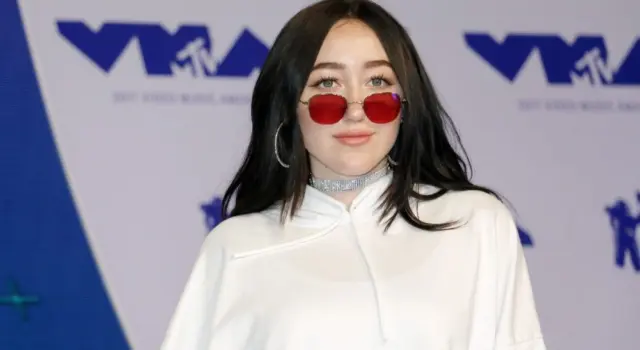 Noah Cyrus at the 2017 MTV Video Music Awards held at the Forum in Inglewood^ USA on August 27^ 2017.