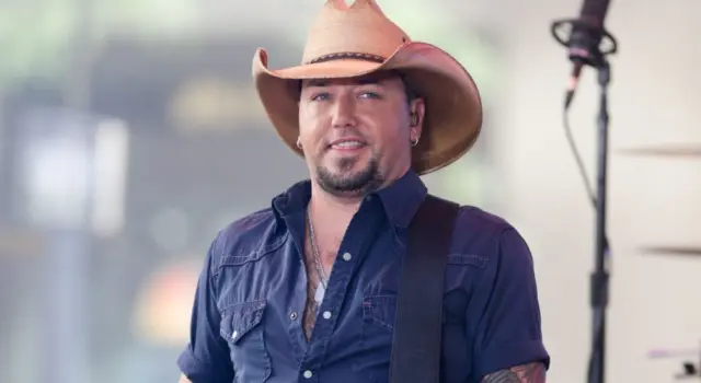 Jason Aldean performs onstage at NBC's 'Today Show' at Rockefeller Plaza July 31^ 2015 in New York City.